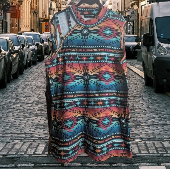 NWT Sterling Kreek Multicolor Aztec Print Women's Tank Top Size XL - Picture 2 of 6